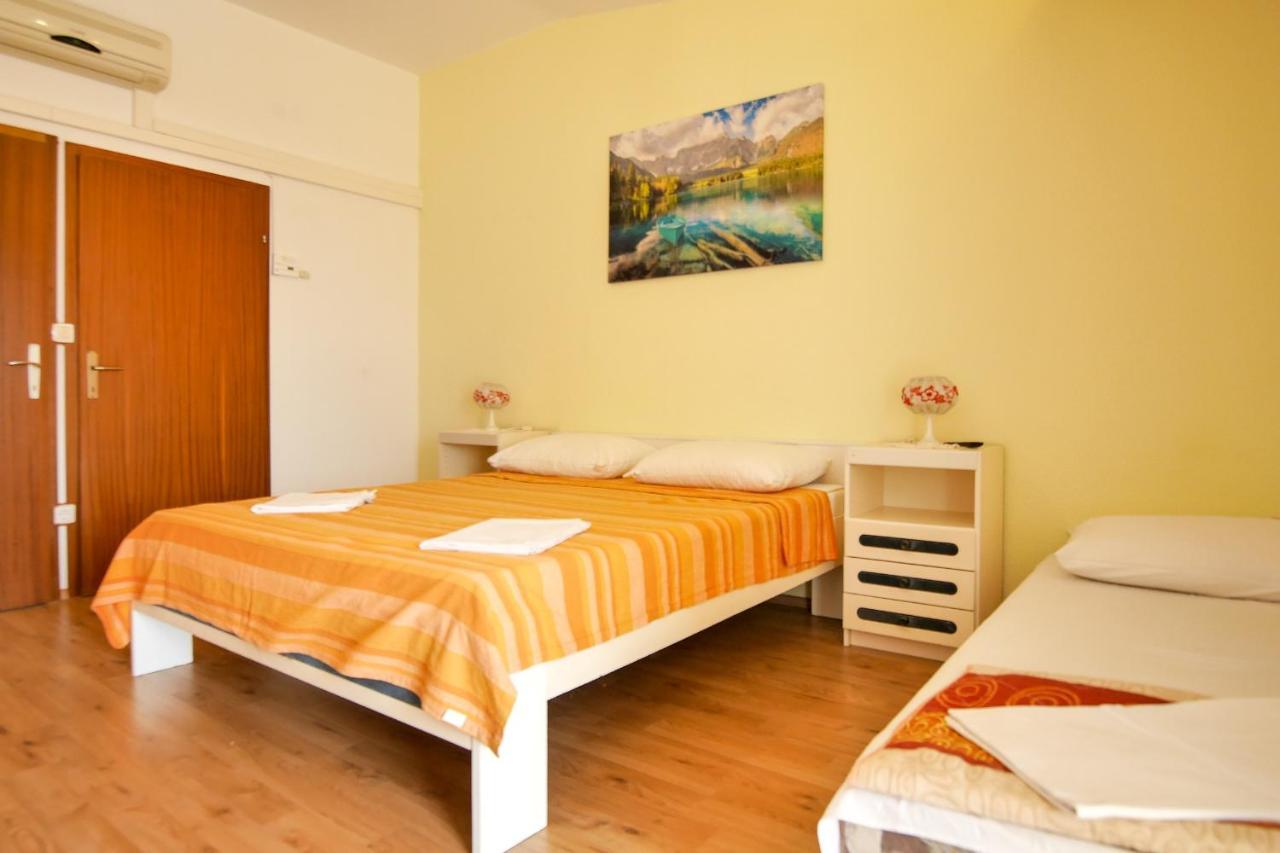 Apartments Babaja Omis Exterior photo