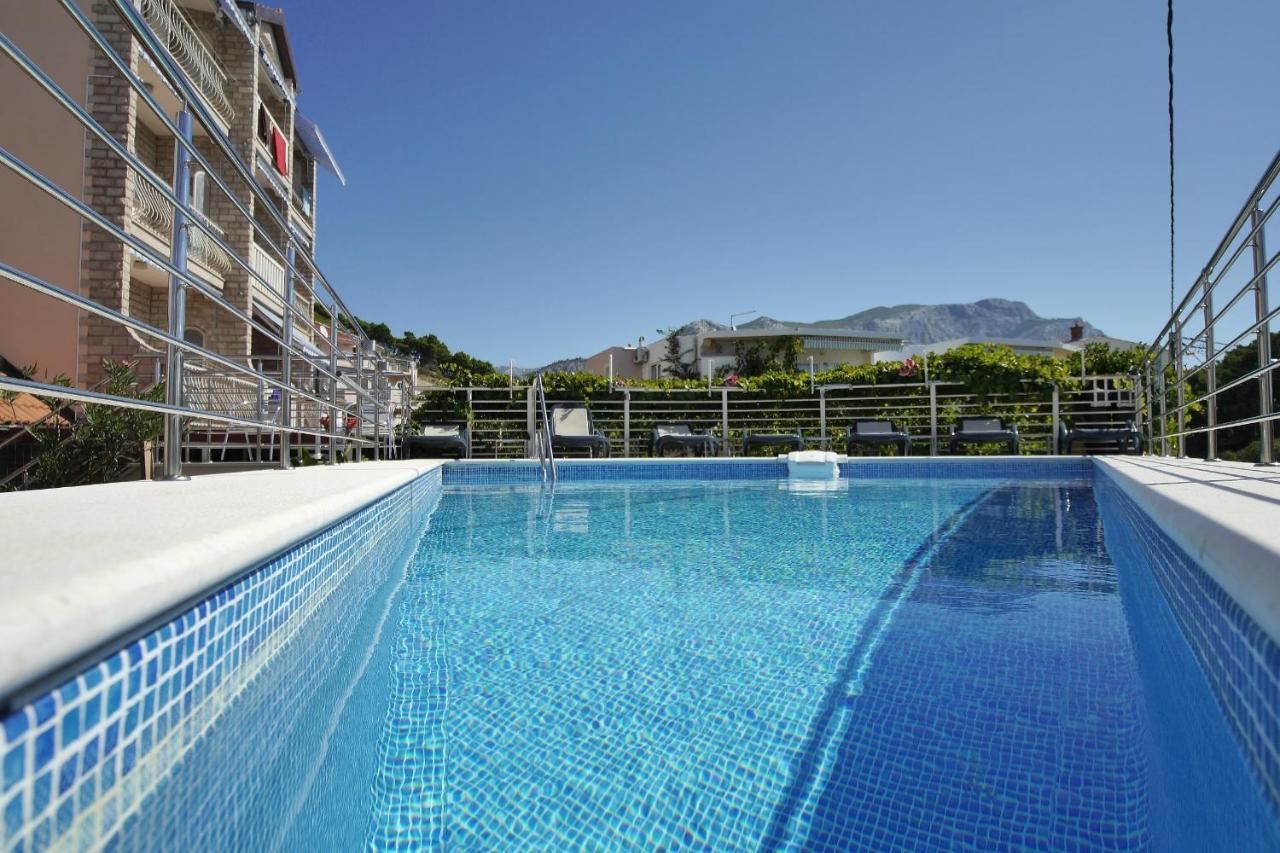 Apartments Babaja Omis Exterior photo