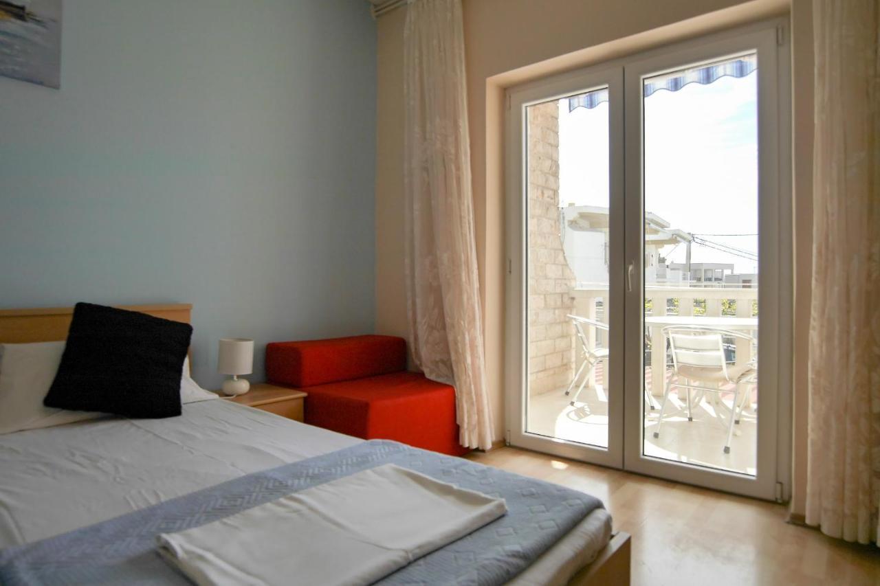 Apartments Babaja Omis Exterior photo