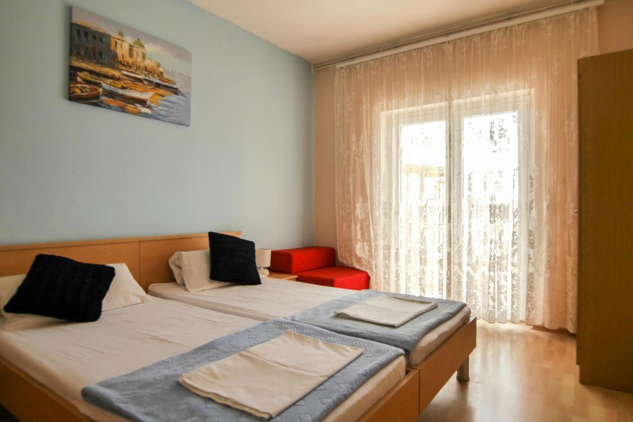 Apartments Babaja Omis Exterior photo